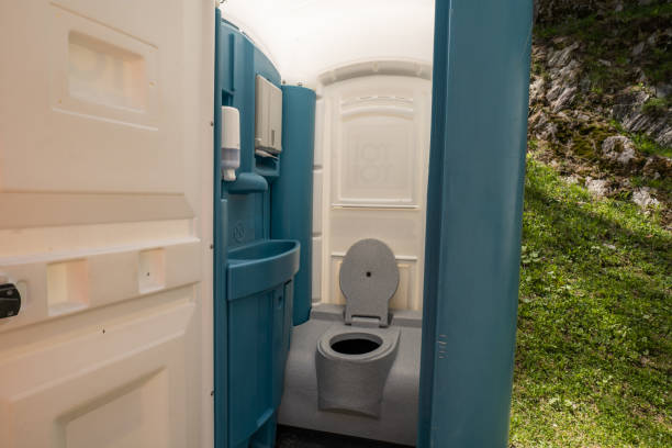 Best Porta potty cleaning services  in Hilton, NY