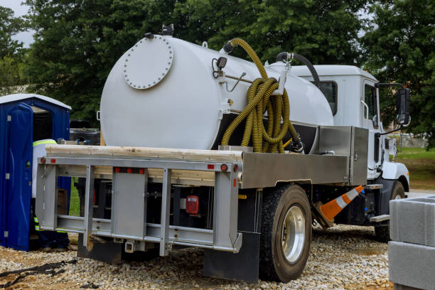 Best Portable restroom trailer rental  in Hilton, NY